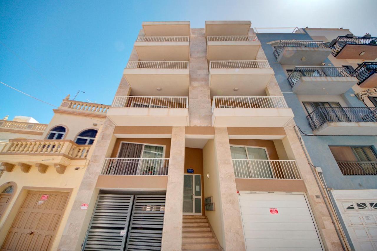 Modern Seaside 2 Bedroom Penthouse With Sea Views St. Paul's Bay Exteriör bild